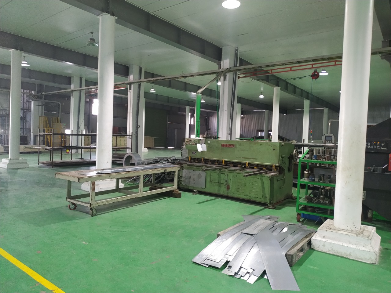 Nhà máy sản xuất cửa thép vân gỗ CNC lớn nhất hiện nay